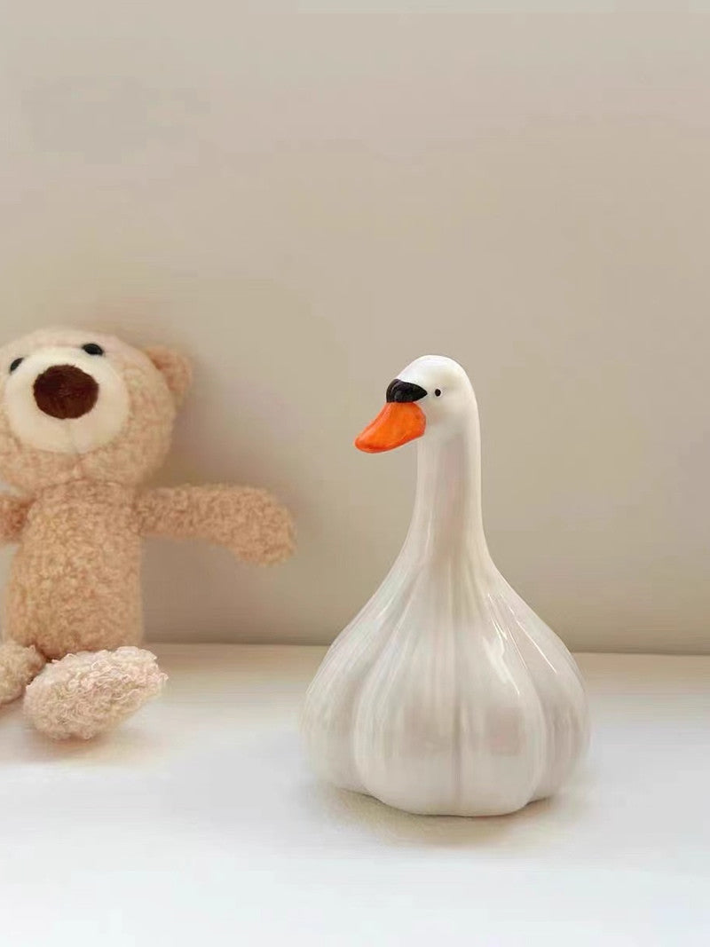 Garlic Duck Desktop Figurine: Quirky and Charming Decor Piece