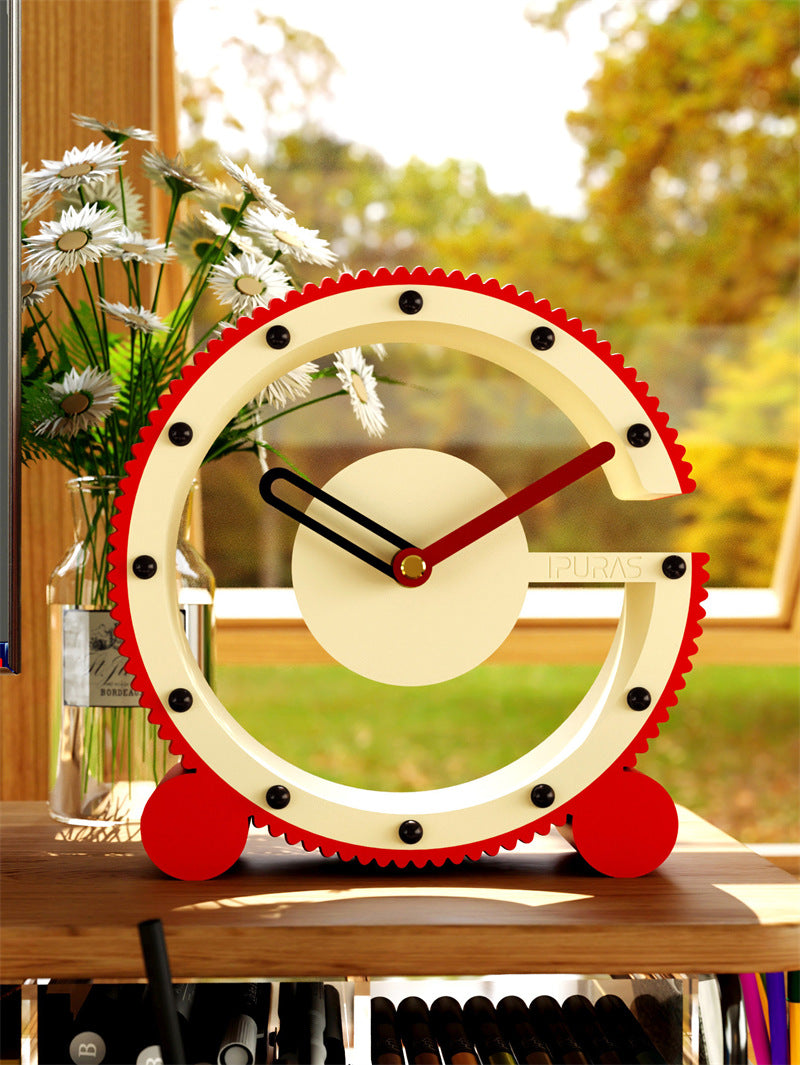 Gear-Shaped Hollow Table Clock - Industrial Art Style Silent Desk Clock