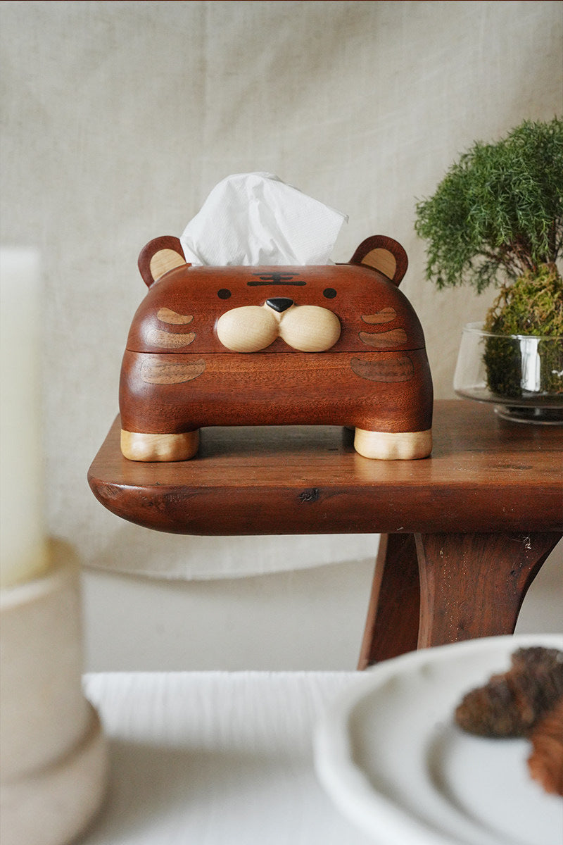 Handmade Solid Wood Cartoon Tiger Tissue Box, Animal Wooden Napkin Dispenser,  Home Table Decor Tissue Holder