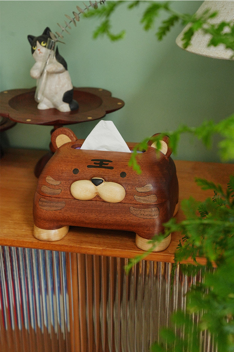 Handmade Solid Wood Cartoon Tiger Tissue Box, Animal Wooden Napkin Dispenser,  Home Table Decor Tissue Holder