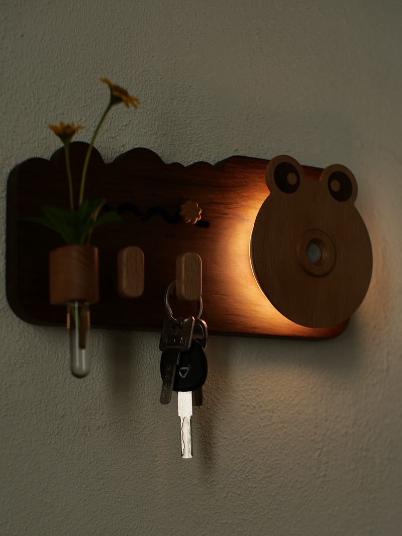 Home Decor Wooden Big Eye Frog Wall Sensor Light,with Key Hook