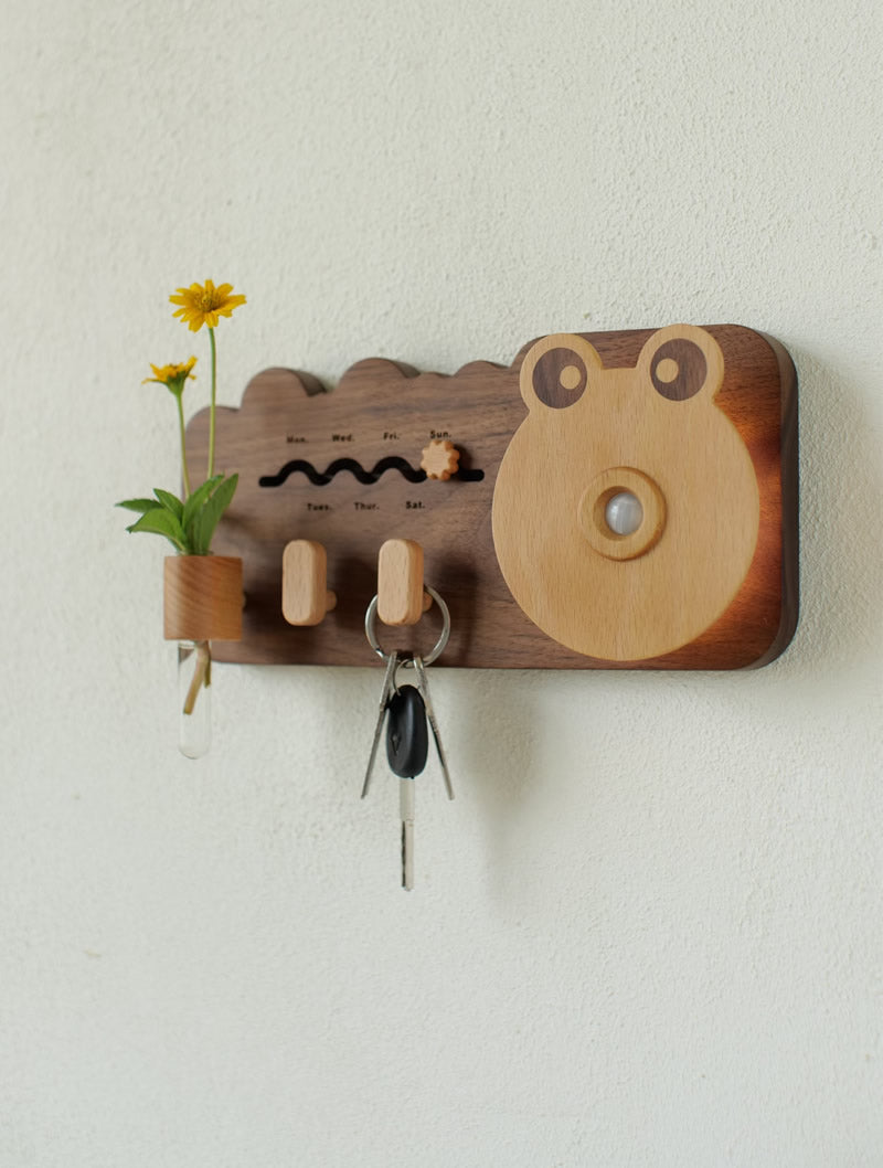 Home Decor Wooden Big Eye Frog Wall Sensor Light,with Key Hook