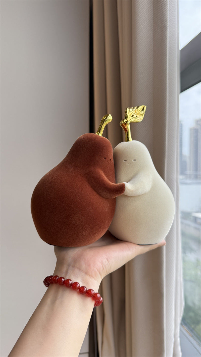 Hugging Couple Pear Figurine Set, “Never Separate” Pear Statues, Romantic Shelf Decor & Meaningful Gift for Lovers