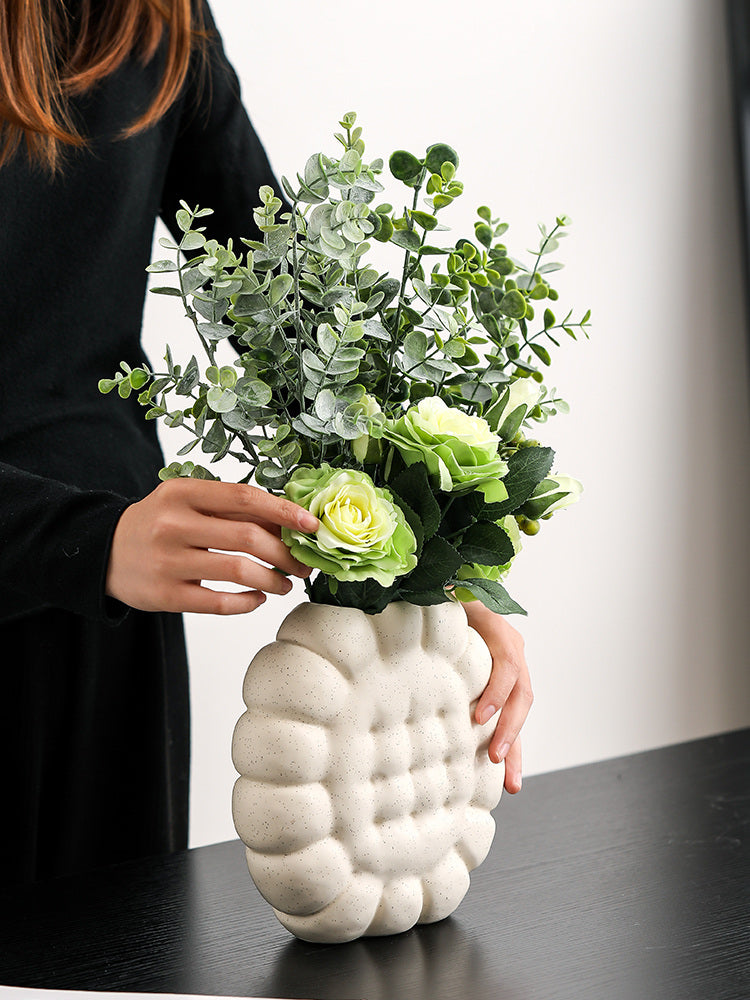Artistic Ceramic Cookie Vase: Unique Floral Display