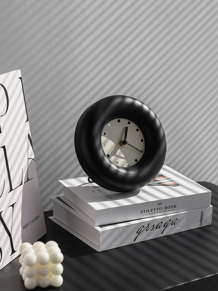 Modern Minimalist Art Round Desktop Clock, Decorative Wall Clock