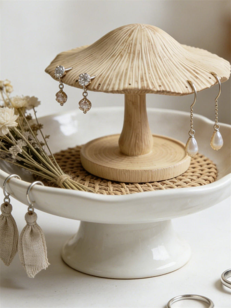 Mushroom Jewelry Display Stand, Red Spotted Cap Earring Hanger with Wood‑Grain Base Tray, Cute Vanity Decor Gift