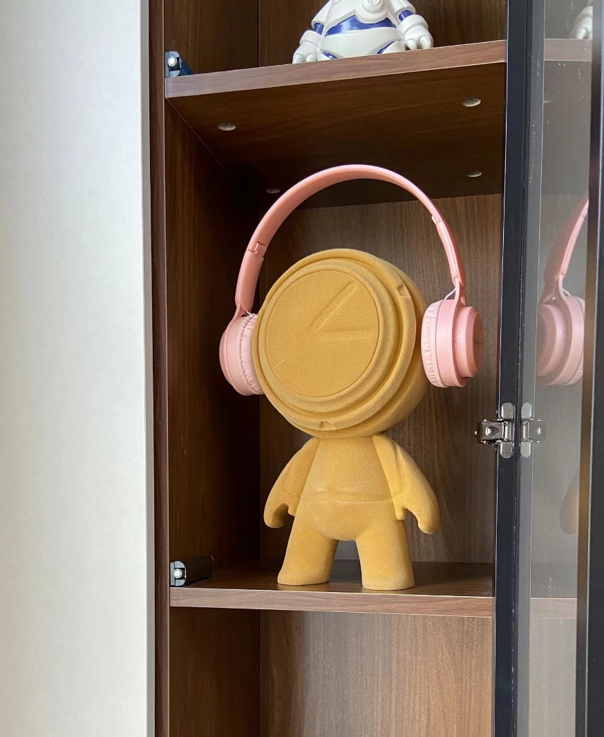 Novelty doll with headphones art ornaments, holiday gifts, home decoration ornaments