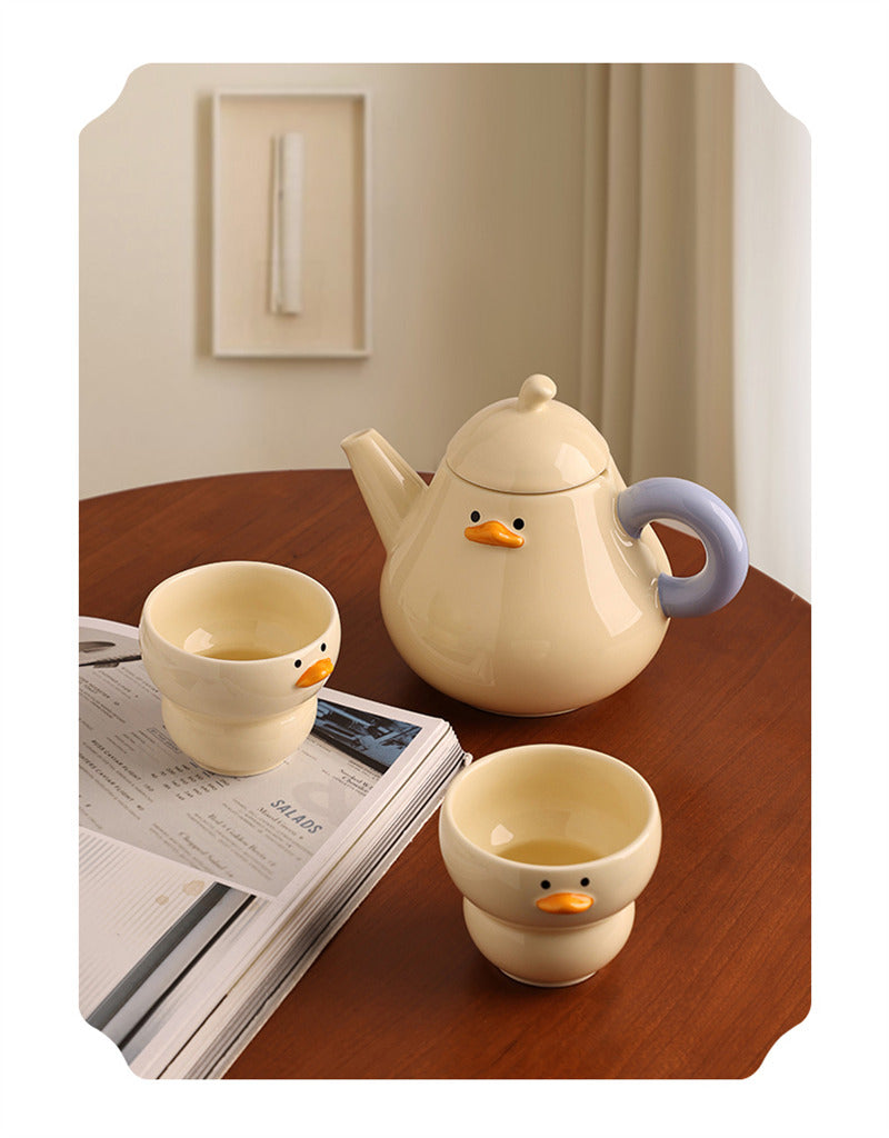 Quirky Duck Ceramic Tea Set - Adorable 3-Piece Teapot & Cups with Playful Beak Details