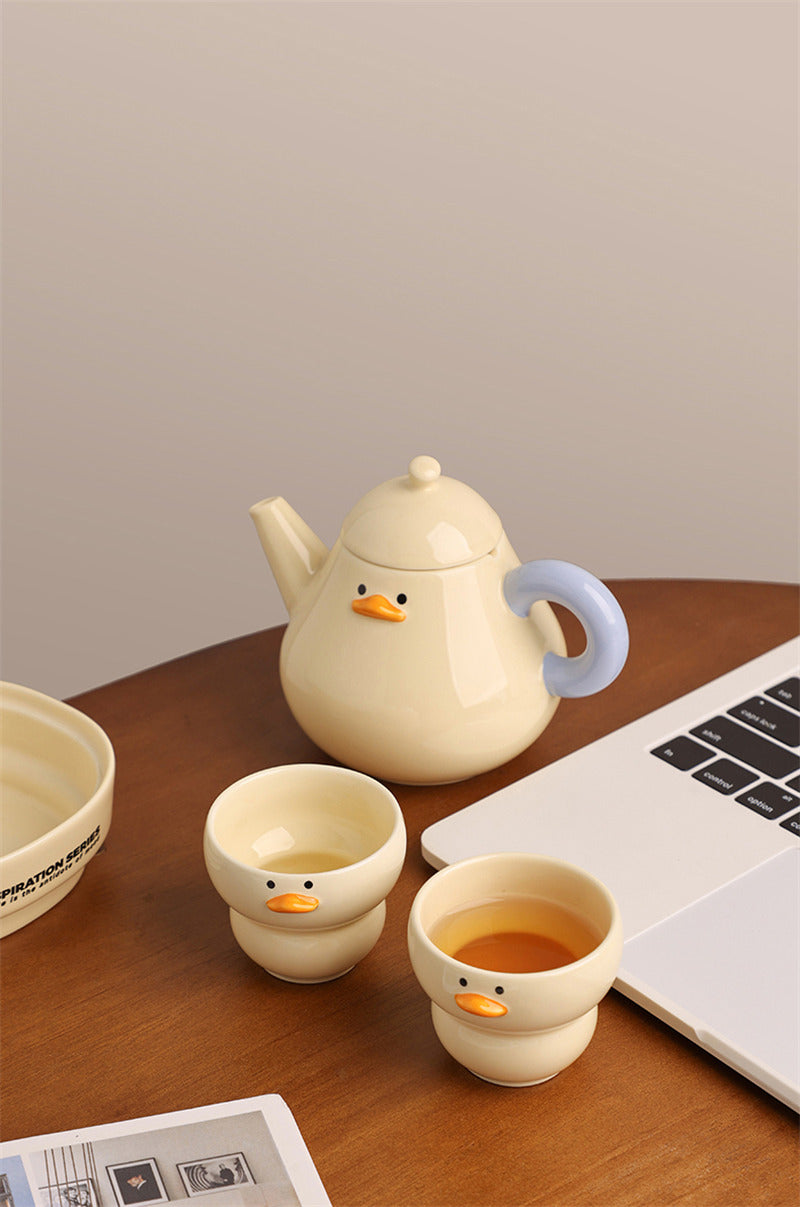 Quirky Duck Ceramic Tea Set - Adorable 3-Piece Teapot & Cups with Playful Beak Details