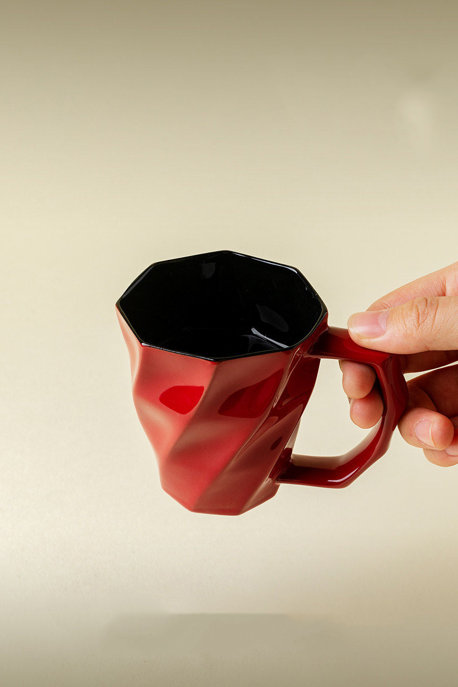 Red Twisted Ceramic Mug - Modern Geometric Coffee Cup with Glossy Finish & Black Interior