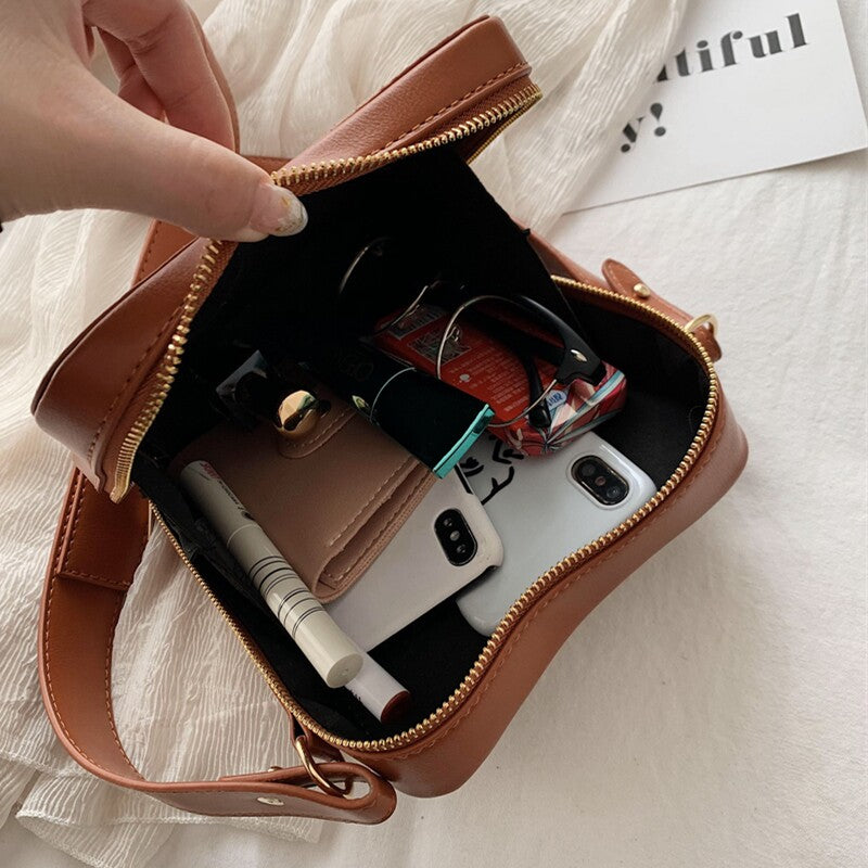 Toast-Shaped PU Leather Crossbody Bag, Cute Bread-Shaped Casual Square Shoulder Bag for Women