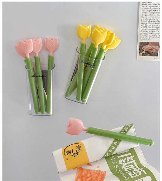 Tulip - Shaped Snack Sealing Clip With magnetic absorption box