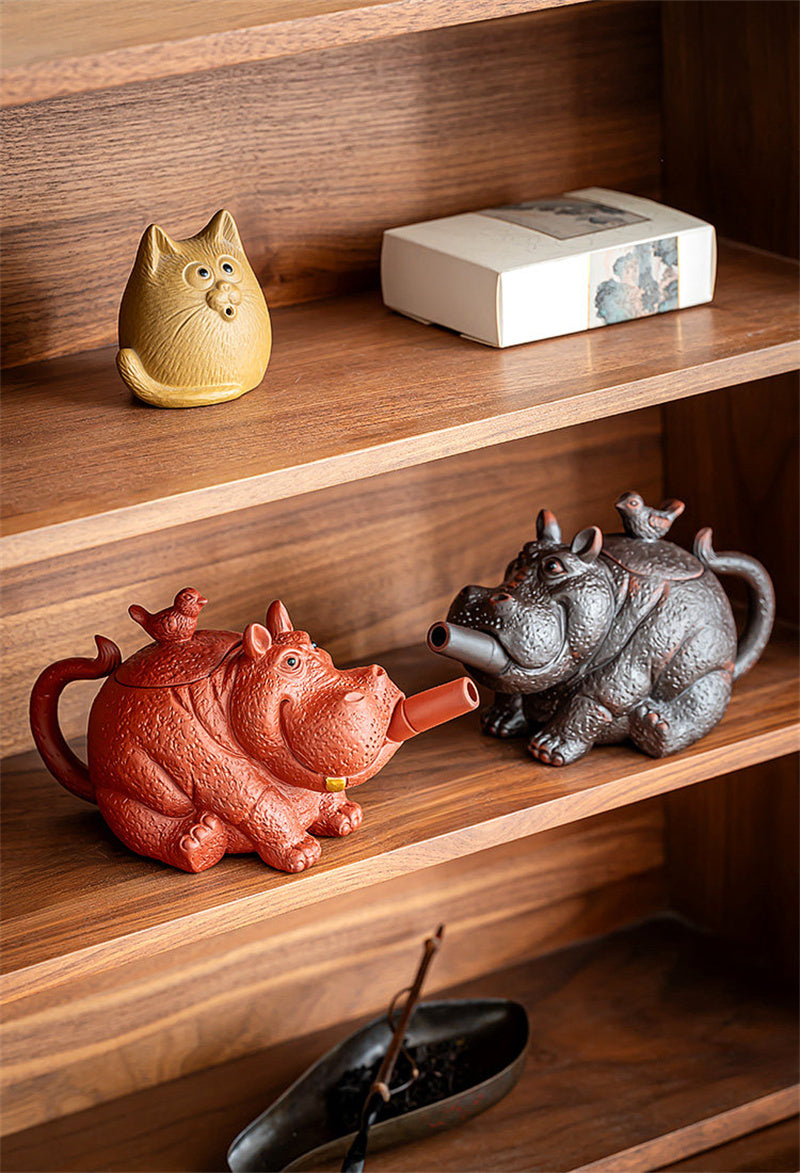 Whimsical Hippo-Shaped Clay Teapot & Coffee Pot - Artistic Animal Design Tea/Coffee Maker