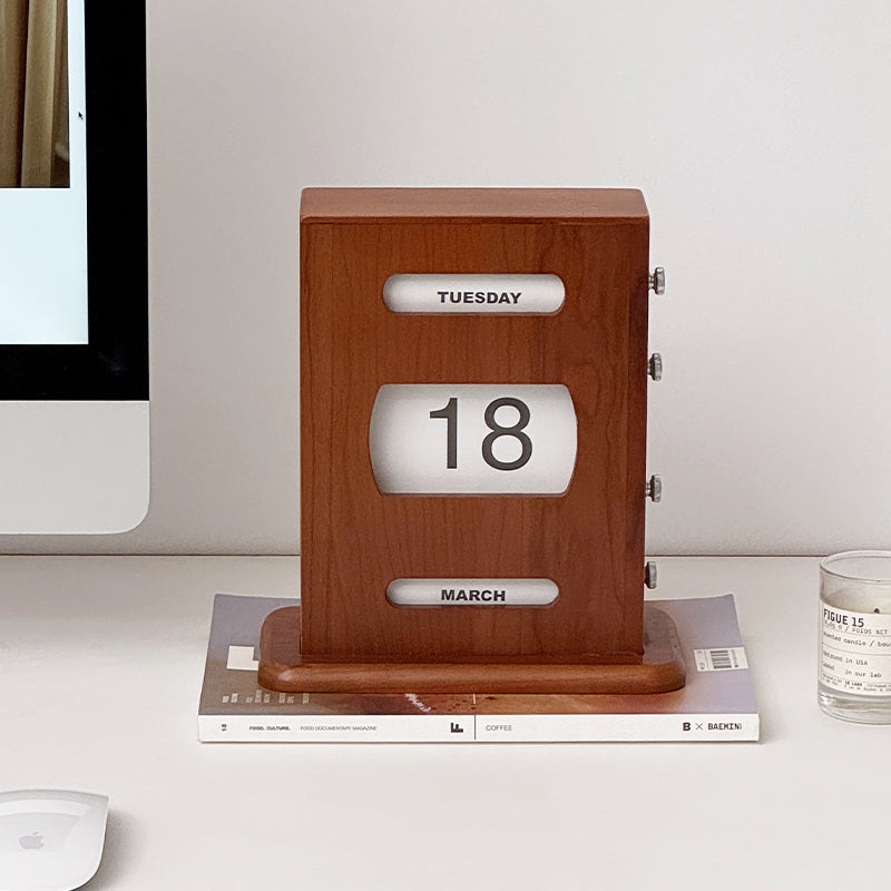 Wooden Perpetual Calendar, Desktop Date Display with Retro Rotation Design