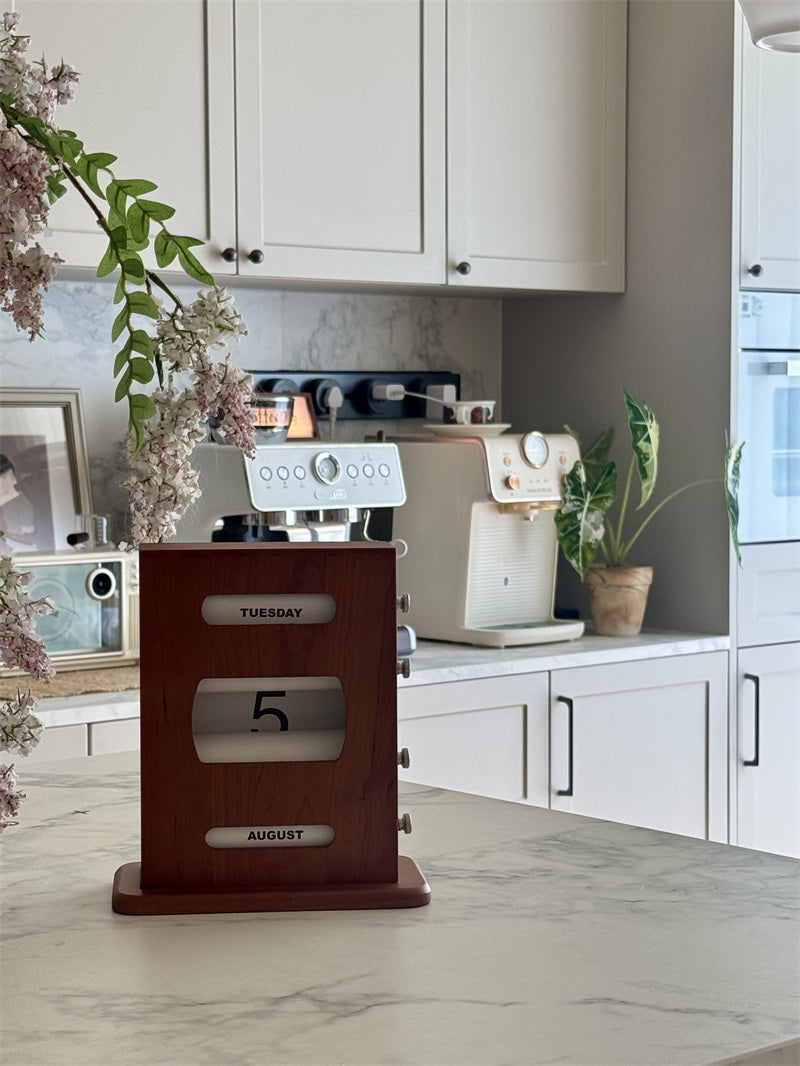 Wooden Perpetual Calendar, Desktop Date Display with Retro Rotation Design