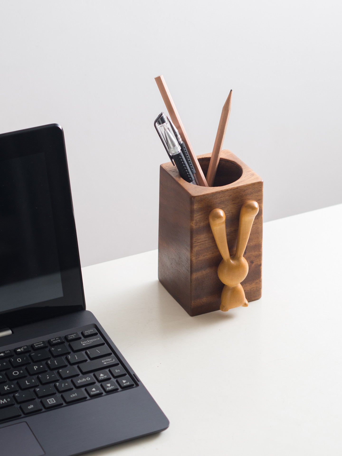 Wooden Rabbit Desktop Pen Holder, Home Office Desktop Organization,Walnut Wood Square Makeup Brush Storage Cup