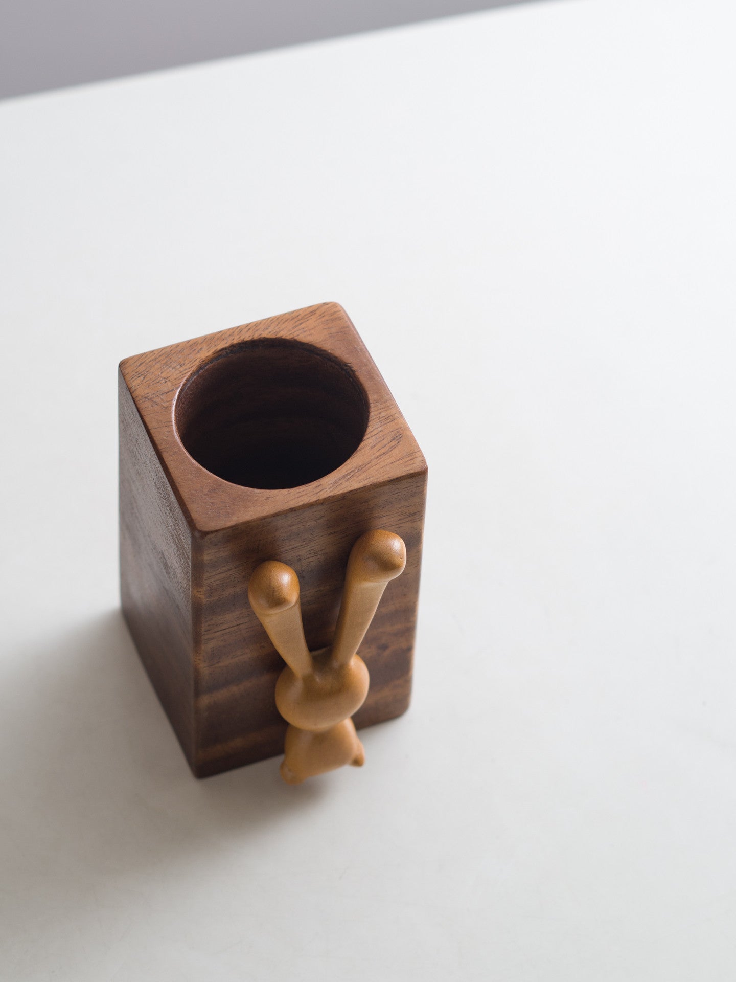 Wooden Rabbit Desktop Pen Holder, Home Office Desktop Organization,Walnut Wood Square Makeup Brush Storage Cup